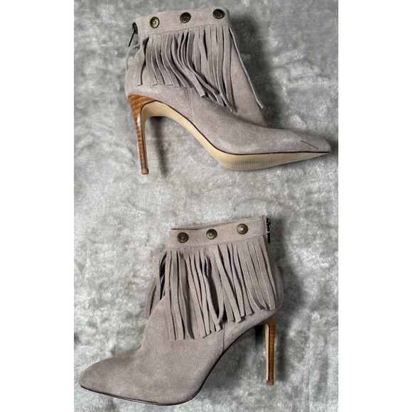 Very Volatile Massy Gray Suede Fringe Western Ankle Boots Booties Womens 7.5 - Picture 2 of 8